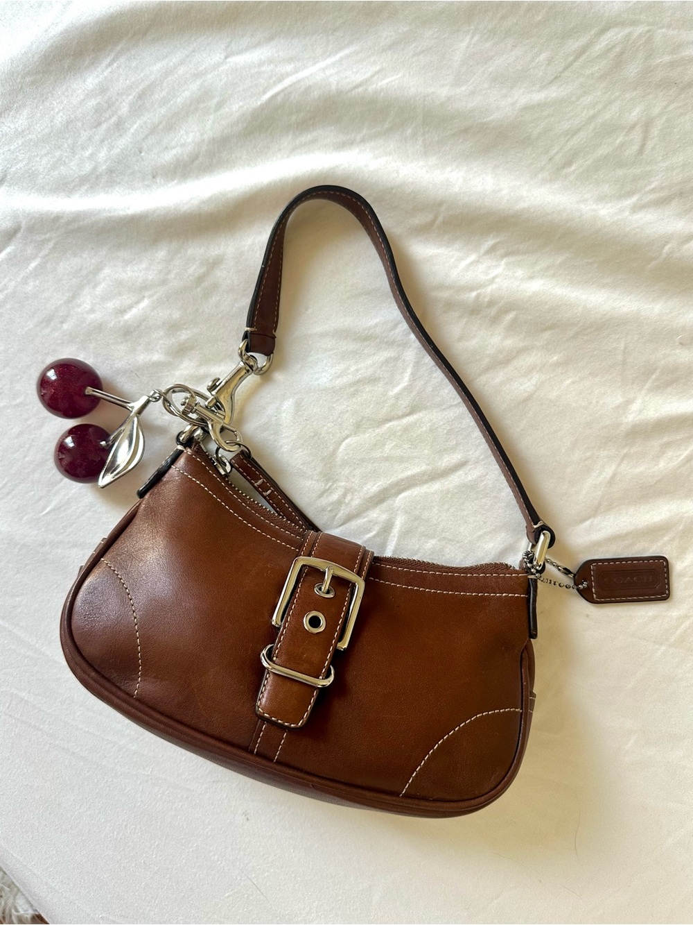 Vintage Coach Hamptons Buckle Demi Brown Leather Shoulder Bag